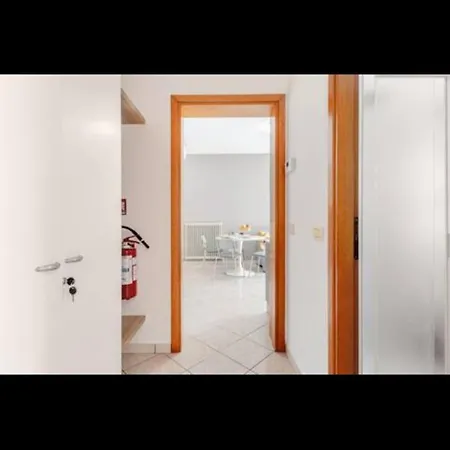 Sul Porto Di Igea Marina Apartment *